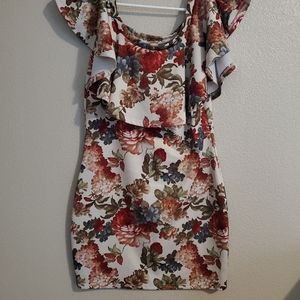 Womens flowery dress Semi New